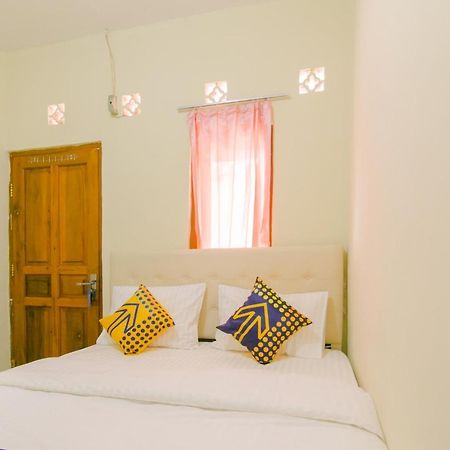 Ayu Homestay Syariah סוקאבומי מראה חיצוני תמונה