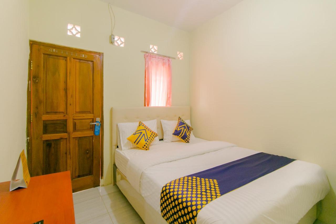Ayu Homestay Syariah סוקאבומי מראה חיצוני תמונה