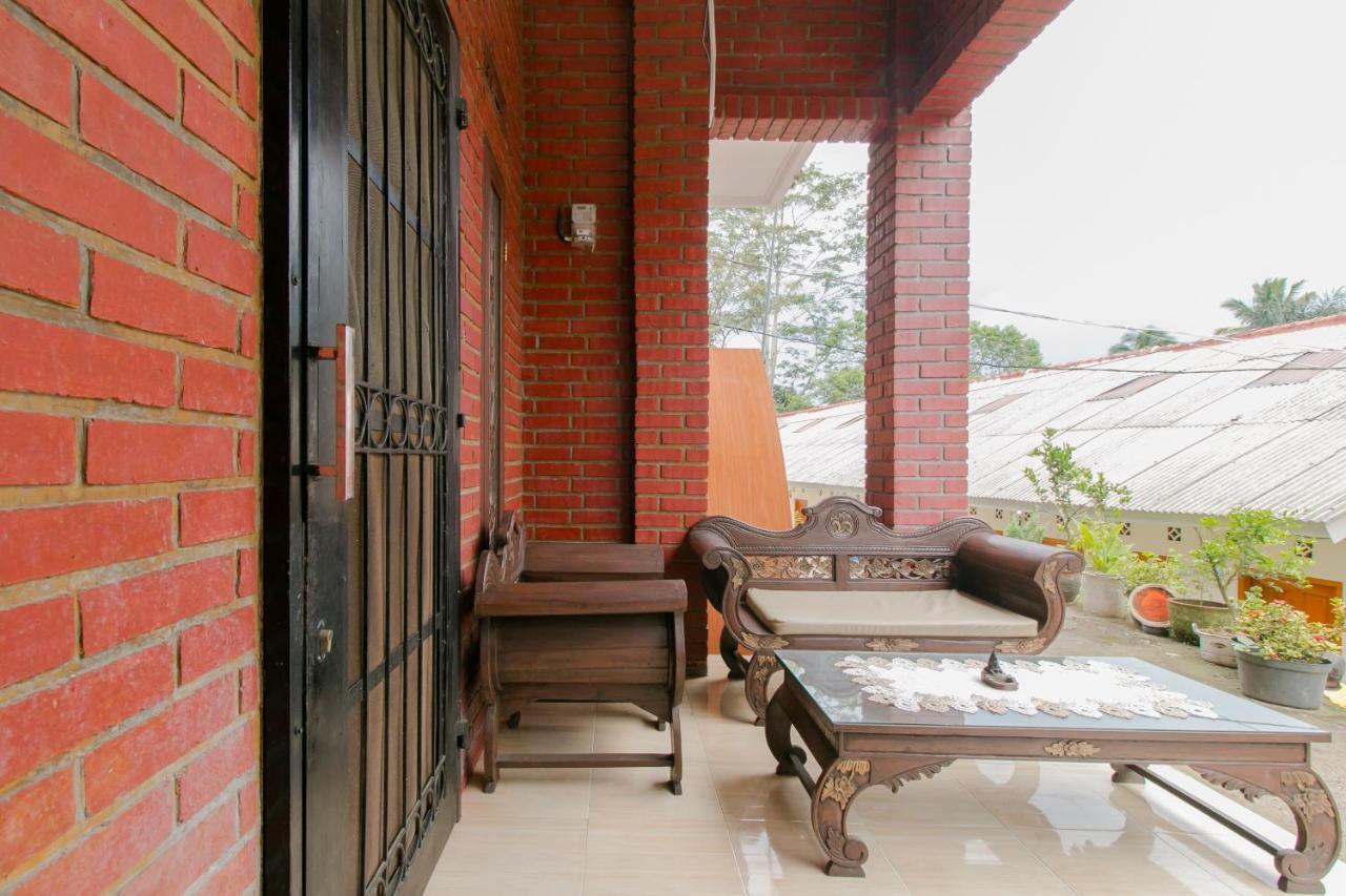 Ayu Homestay Syariah סוקאבומי מראה חיצוני תמונה