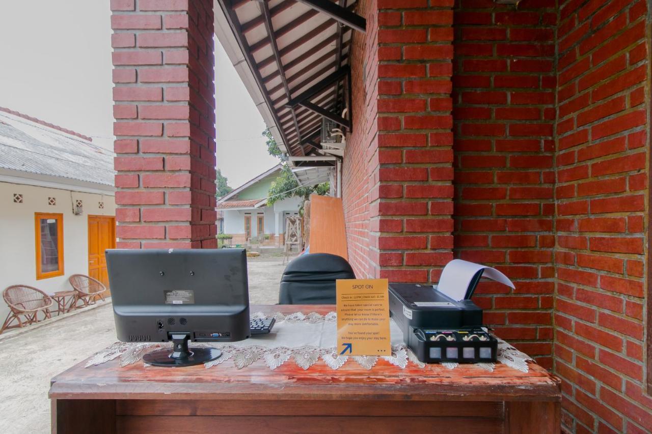 Ayu Homestay Syariah סוקאבומי מראה חיצוני תמונה
